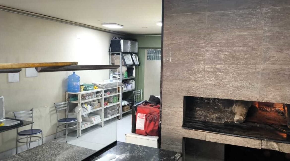 Vendo-Pizzaria-Socorro 002x