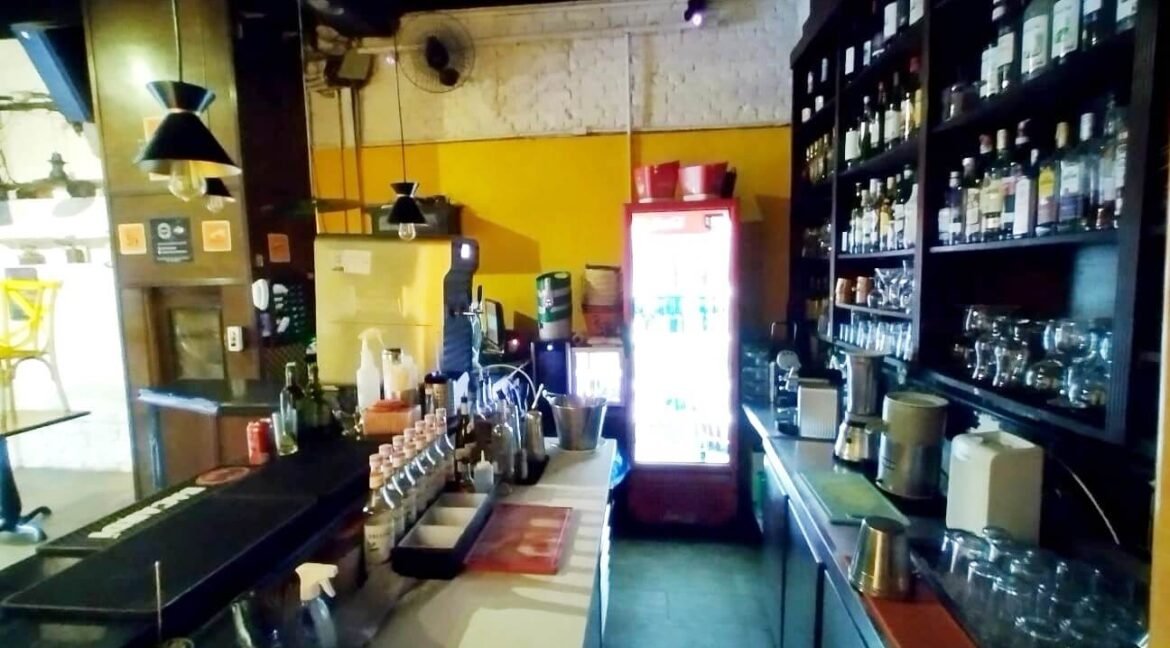 Vendo Bar tradicional - Rua dos Pinheiros 002