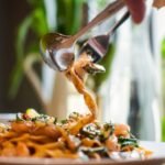 Restaurante a la carte localizado na Rua dos Pinheiros - SP