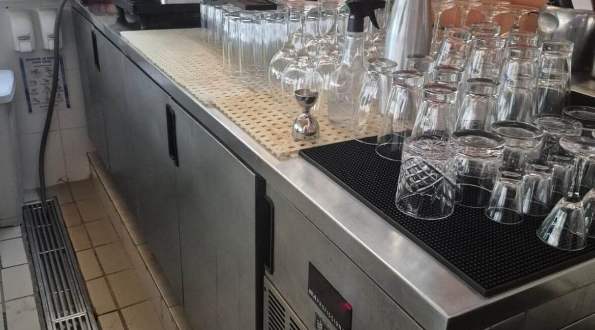 Vende-se Bar e Restaurante - Esquina na Região do Itaim Bibi 001