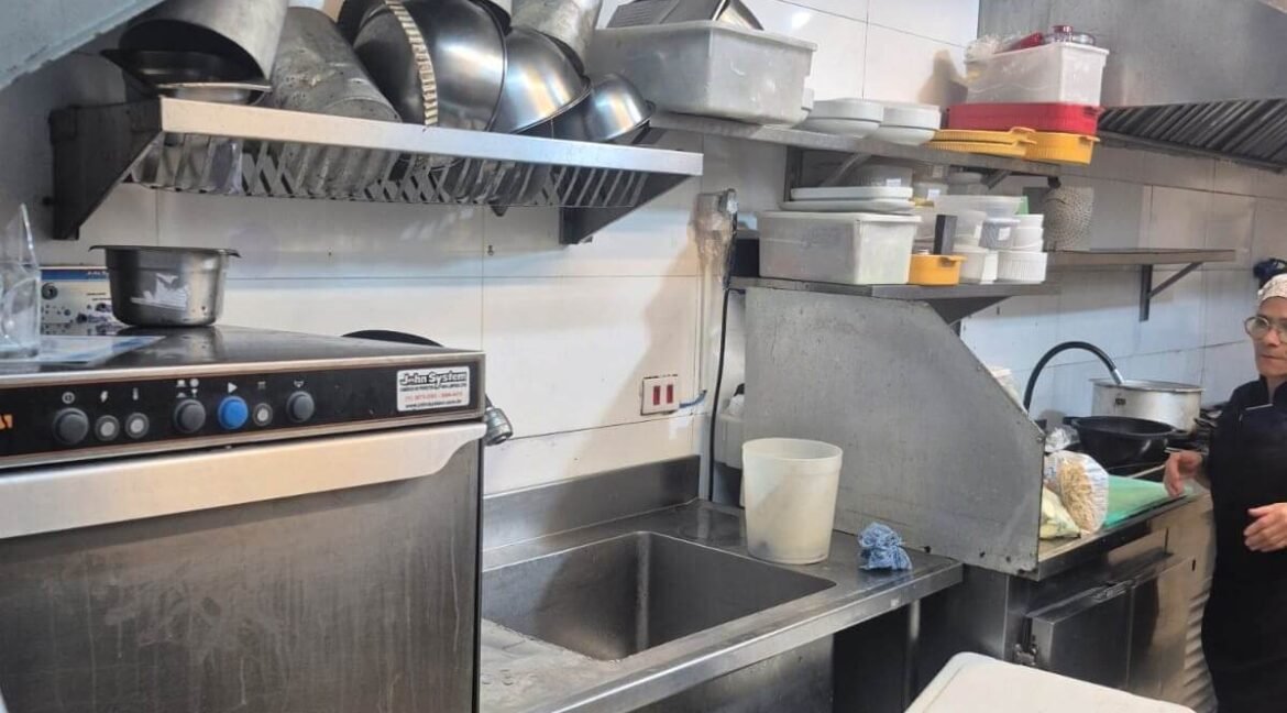 Vende-se Bar e Restaurante - Esquina na Região do Itaim Bibi 002