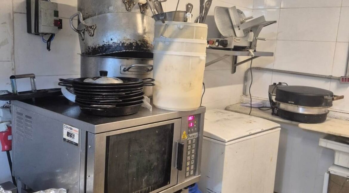 Vende-se Bar e Restaurante - Esquina na Região do Itaim Bibi 011