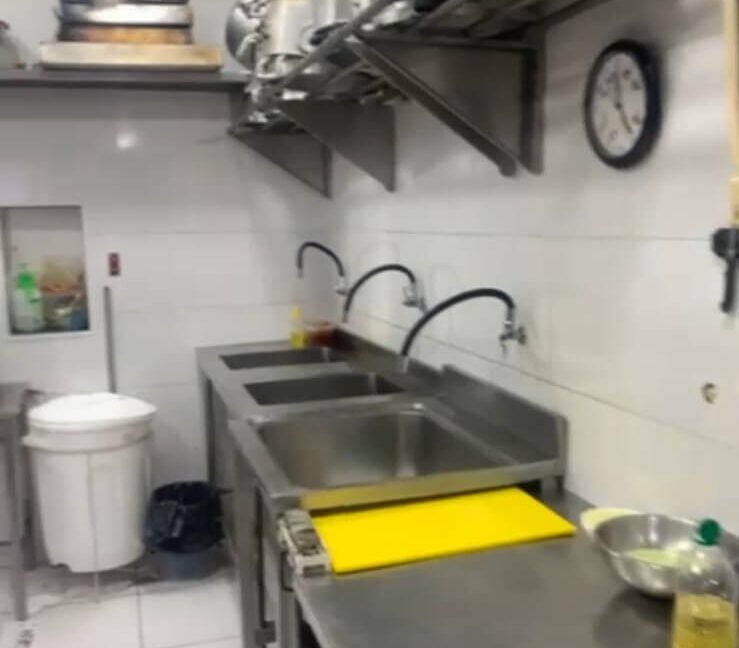 Arrendo ou Vendo Ponto para Restaurante 005