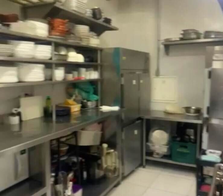 Arrendo ou Vendo Ponto para Restaurante 008