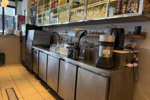Ponto para Bar - Restaurante - Pizzaria - ESQUINA - Itaim Bibi 010