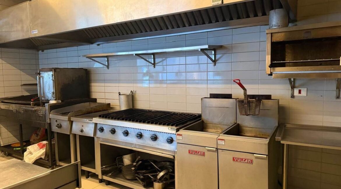 Ponto para Bar - Restaurante - Pizzaria - ESQUINA - Itaim Bibi 011