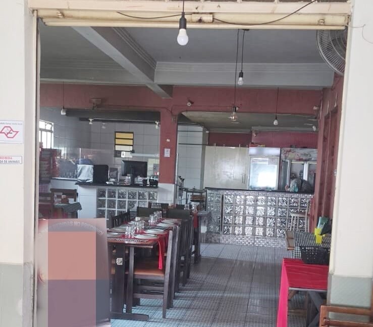 Pizzaria na Zona Leste Operação de salão e Delivery 004