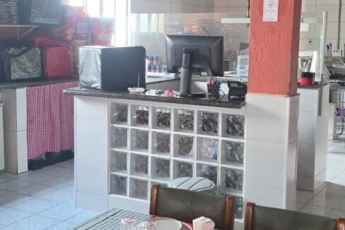 Pizzaria na Zona Leste Operação de salão e Delivery 005