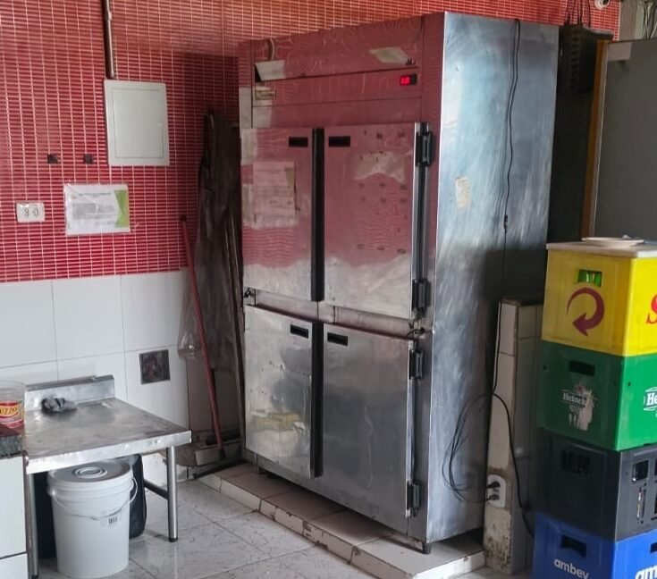 Pizzaria na Zona Leste Operação de salão e Delivery 010