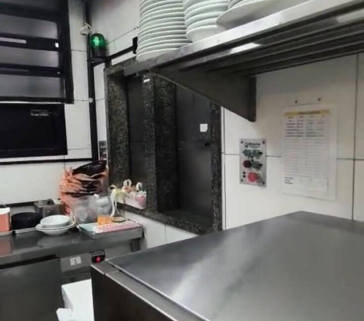Ponto Comercial em maravilhosa ESQUINA - Vila Madalena 040