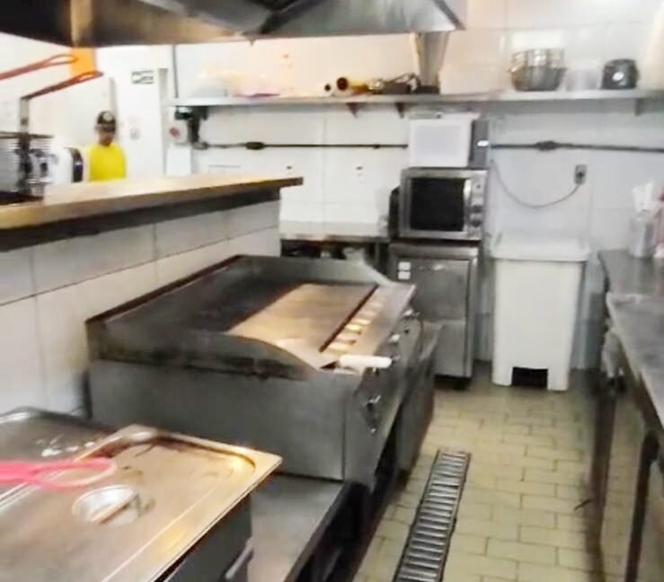 Ponto Comercial em maravilhosa ESQUINA - Vila Madalena 043