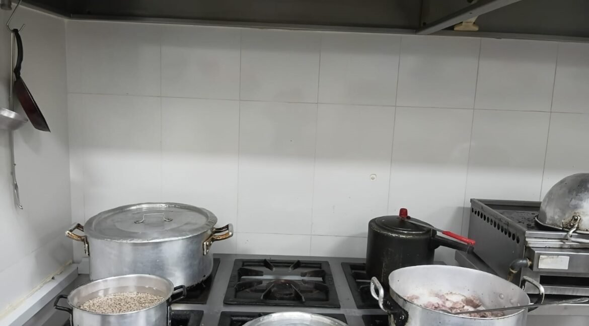 Restaurante Lucratico em Perdizes Pompéia - 10 anos de atividade 003